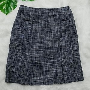 LIZ CLAIBORNE SKIRT
